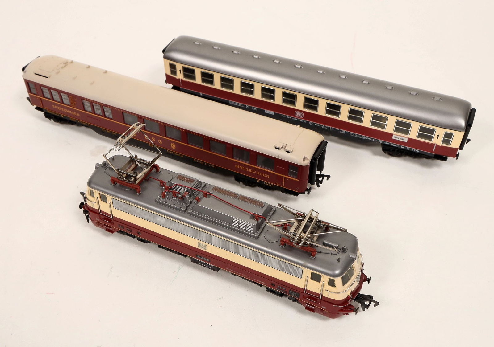 Fleischmann Electric Locomotive & Two Coaches (3) [185750] (1 of 5)