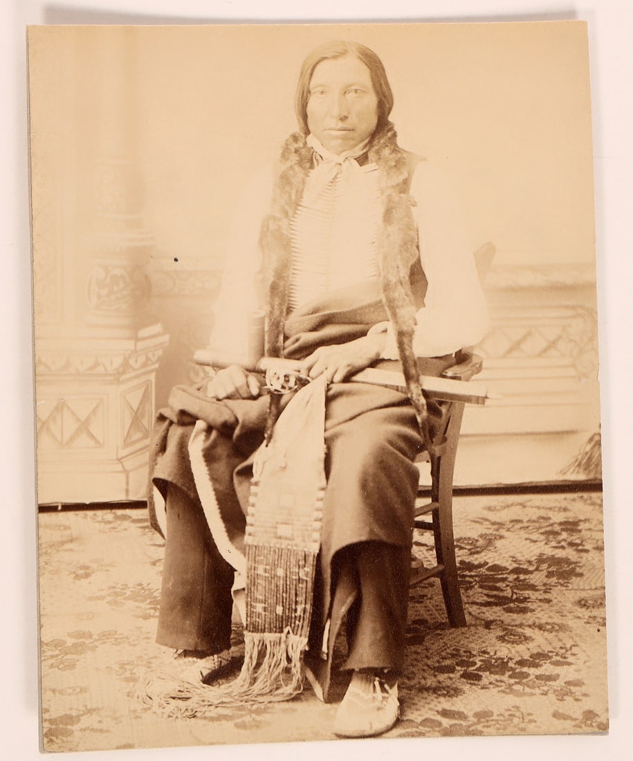 Custer:  Henry Bullhead Cabinet Card Photo c.1890 [182414] (1 of 1)