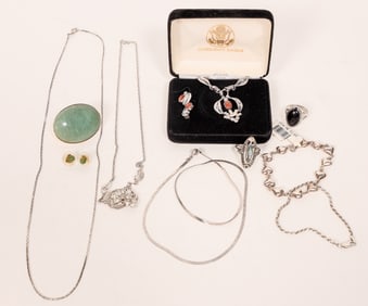 Costume Jewelry Collection [193712]