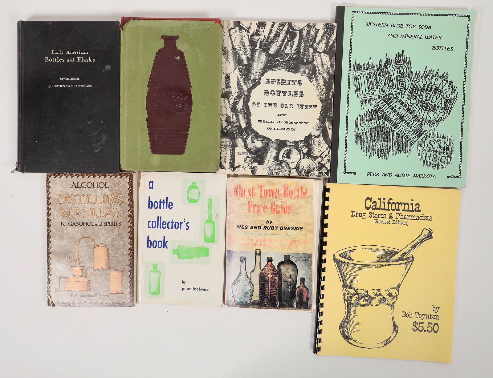 Bottle Collecting Books, 8 [193751] (1 of 3)