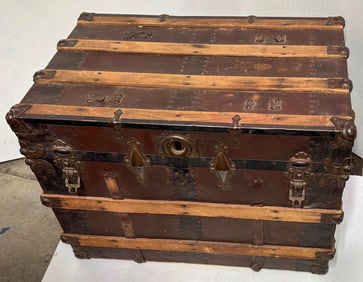 Steamer Trunk, Rectangular, Wood Stave Ribs, c 1900 [196740]