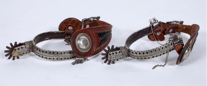 CM Spurs with Silver Cut Work [196322]