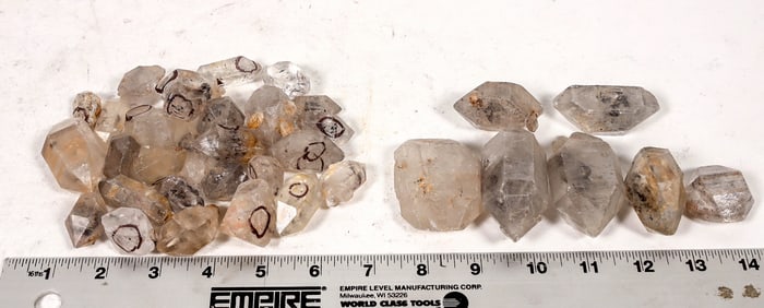 Anhydrous Quartz Crystals, Euhedral Free Floating, 34 [194292]