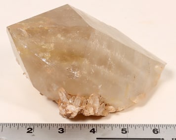 Quartz Crystal [194460]