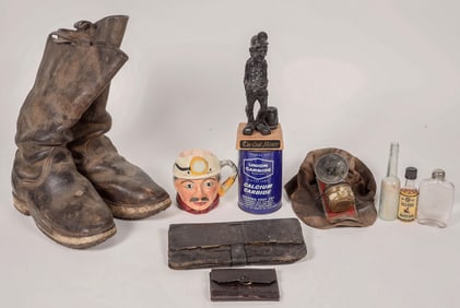 Miners Personal Outfit & Goods [196070]