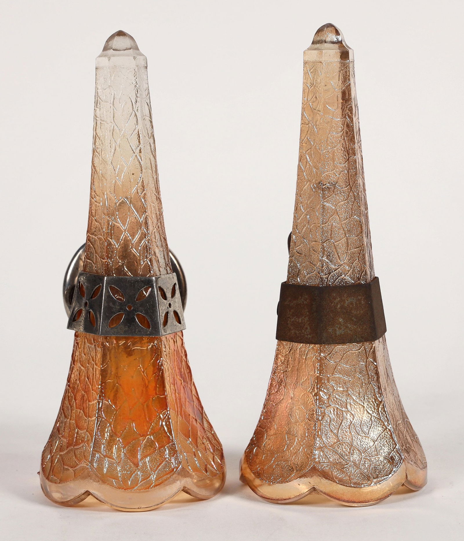 Car Vases, Carnival Glass Matched Pair with Brackets [195113]