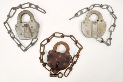 Southern Pacific Railroad Locks (3) and Key [191212]