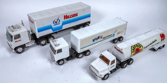 3 Tractor/Trailer Tin Trucks  [196769]
