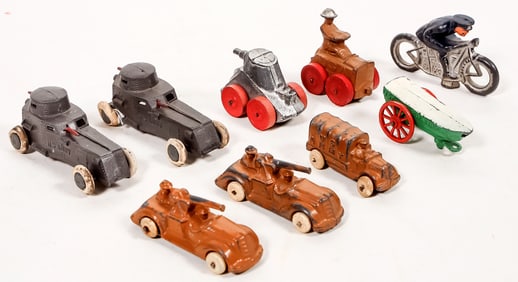 Tootsietoy Armored Vehicles and Misc. pieces (9) [195586]