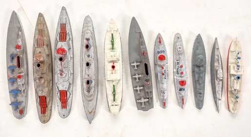 Tootsietoy Navy (11) [195588]