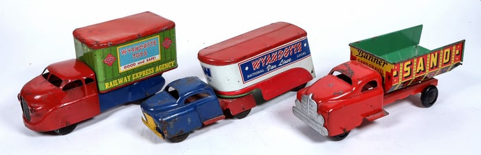Wyandotte and Banner Toy Truck Trio, Vintage [196518]