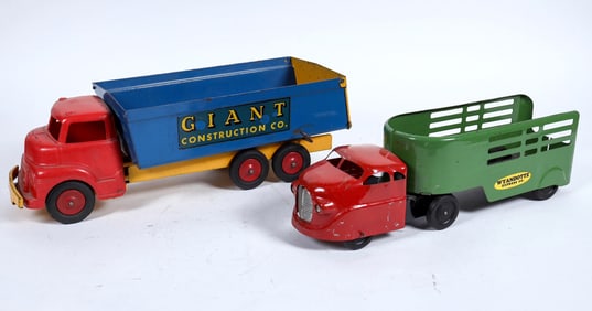 Wyandotte Toy Truck Pair [196933]