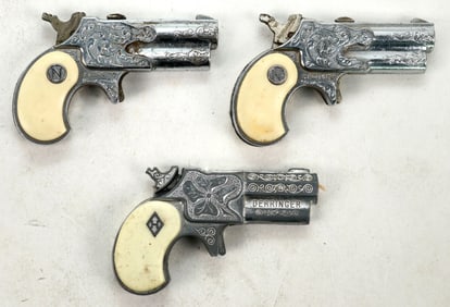 Derringer Toy Pistol Trio [196954]