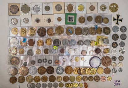 Miscellaneous Religious Medals & Misc. (100+) [196043]