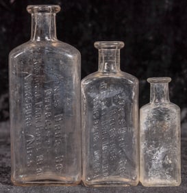 Mississippi Drug Store Bottle Trio [195545]