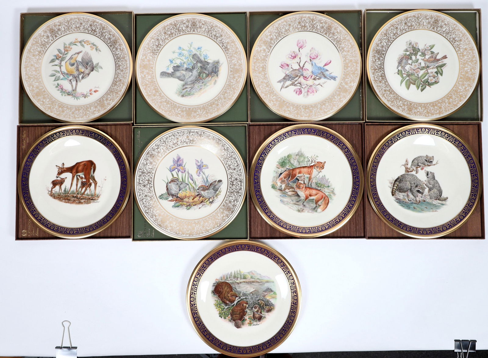 Lenox Collector Animal Themed Plates, 9 [196287]: 9 Lenox collector plates, 8 in original boxes. Beavers, Golden Crown Kinglet, Wood Thrush, Mountain Bluebird, Mocking Bird, red fox, racoons, Meadowlark, whitetail deer.^Date: Country (if not USA):Sta