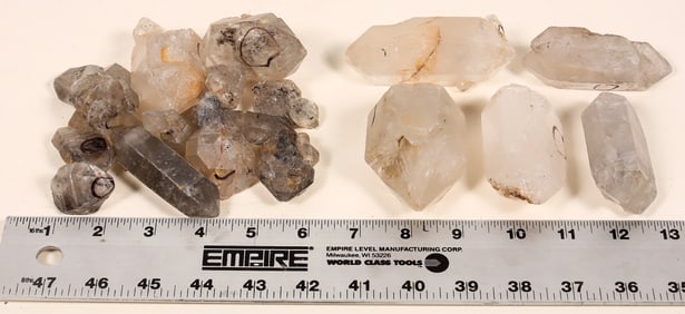 Anhydrous Quartz Crystals, Floating Twinned Euhedral, 18 [194170]