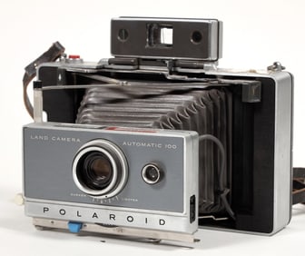Polaroid Land Automatic 100 Camera [197105]