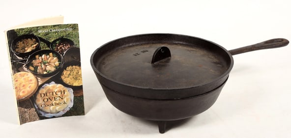 Old Chuck Wagon Dutch Oven w/ Cook Book [197896]
