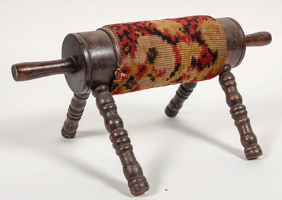 Vintage Tolling Pin Foot Rest with Carpet [197470]