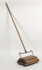 Bissell Vintage Floor Sweeper [197481]