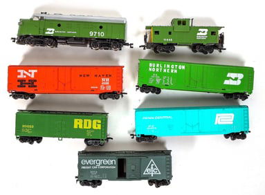 Burlington Northern EMD F9 HO diesel #9710 W/Rolling Stock [185712]