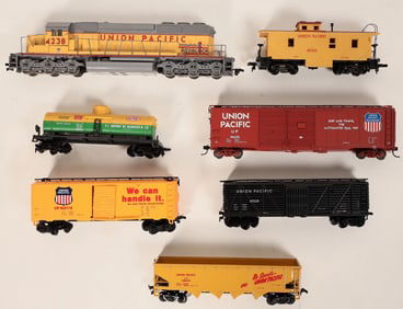 HO  Union Pacific SD40-2 Diesel and Rolling Stock [185799]
