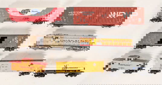Union Pacific HO Diesel Engine W/Rail Cars [185715]