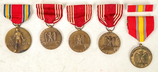 WWII  And Vietnam Era Medals. [195234]