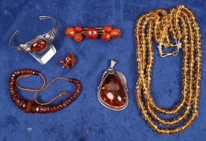 Amber Jewelry [137304]