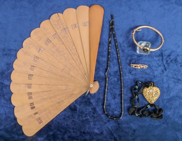 Unique Vintage Gold and Onyx Jewelry [124961]