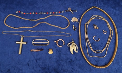 Misc. Gold Toned Jewelry [124989]