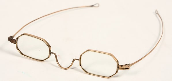 Vintage Wire Rim Glasses [198444]