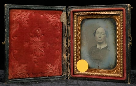 Three Daguerreotypes of Ladies (3) [190227]