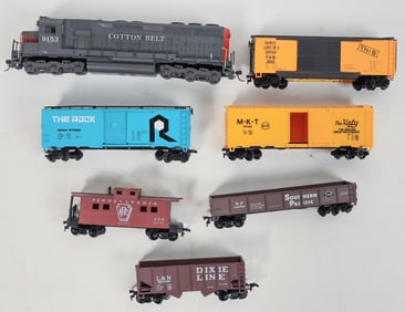 Santa Fe Cotton Belt  SD45T-2  Diesel W/rolling stock [185713]