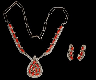 Navajo Coral Necklace Set [200075]