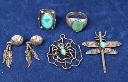 Navajo Jewelry Group [124978]