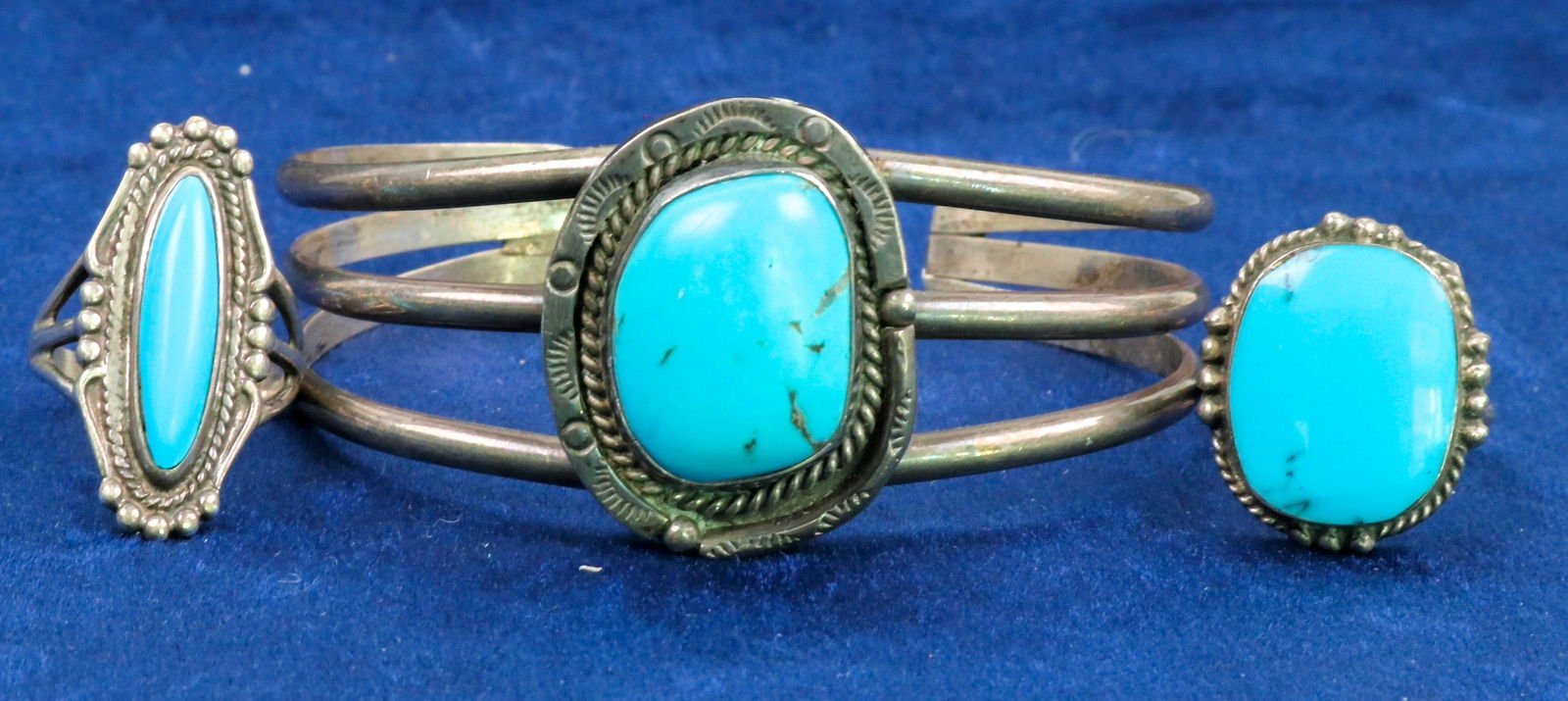 Vintage Navajo Jewelry [124962] (1 of 3)