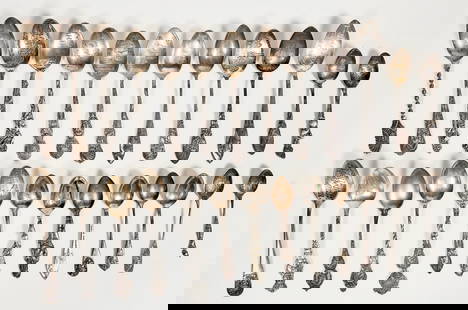 Native American Themed Sterling Silver Souvenir Spoons [199087]: Lot of 26. Die struck Indian themed sterling silver spoons. Various sizes. with no duplicates. Sixteen are standard teaspoons., 9 are engraved, 4 have die struck bowls, 10 a small spoons. Two of the l