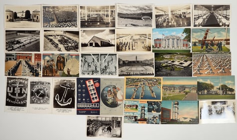 WWII Era U.S. Naval Training Facilities & Personnel  Color And Real Photo Postcards (30)) [183842]