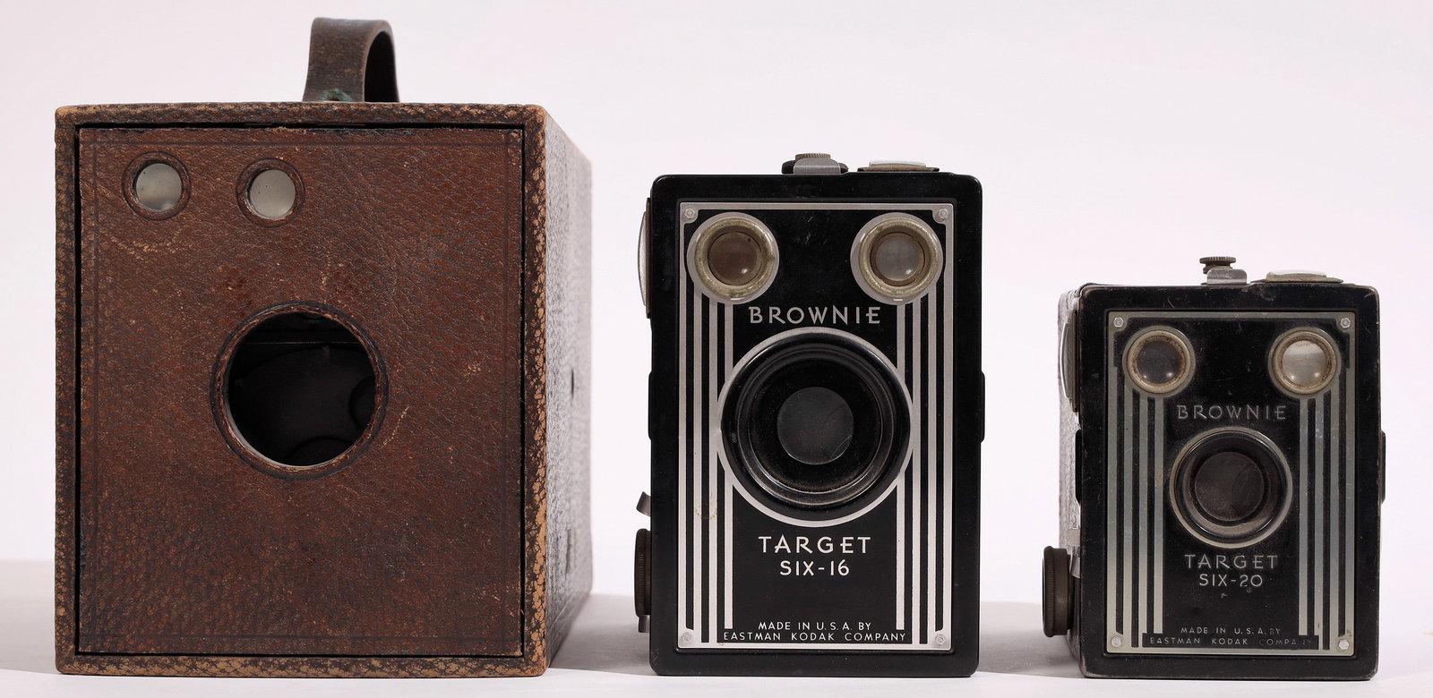 Kodak Target and Bullseye Camera Trio [185530]: Brownie Six-16. #4 Bullseye. Target Six-20.^Date: Country (if not USA): State: City: Provenance: