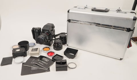 Zenza Bronica ETRS with Accessories, Mint condition [186374]