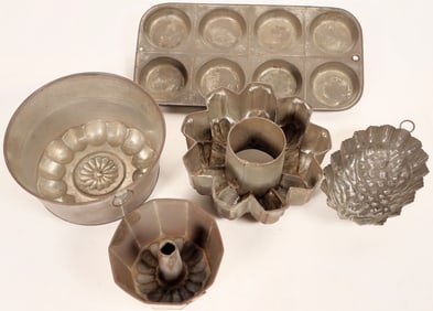 Tin Bakeware (5 Items) [190639]