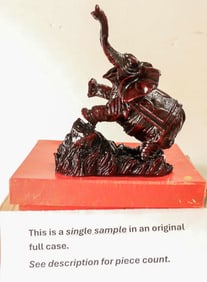 Resin Elephants, 18 [196132]