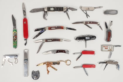 Collection of Gentleman Everyday Carry Knives (19) [200966]