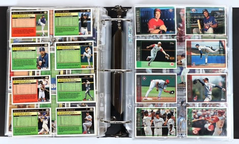 MLB Trading Cards (900+) [187941]