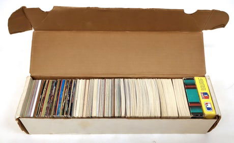 Trading Card Variety Pack  (600+) [187948]
