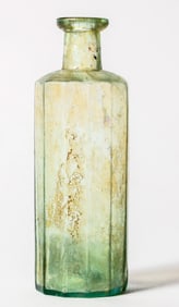 1850's-1860 Twelve-Sided Medicine Bottle  [201114]