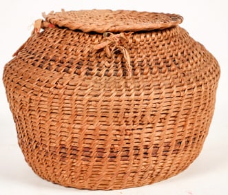 Old Washoe Lidded Basket [203831]