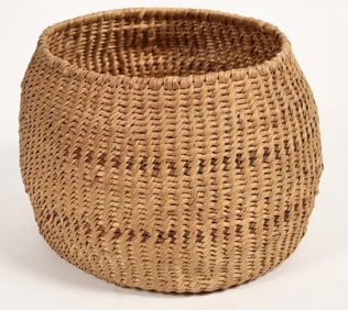 Washoe Woven Basket, Oval, Lake Tahoe Area [203664]